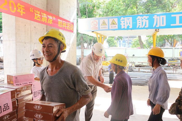 区工业设计院住宅项目送清冷。张钊林 摄.JPG