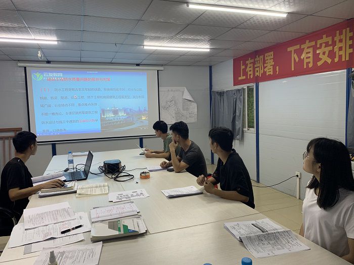培训现场。梁宗吕 摄.jpg