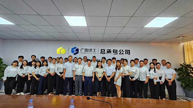 4合影。林成斌 摄（建图）.jpg