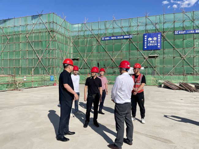 现场调研。关惠琳 摄（建图）.jpg