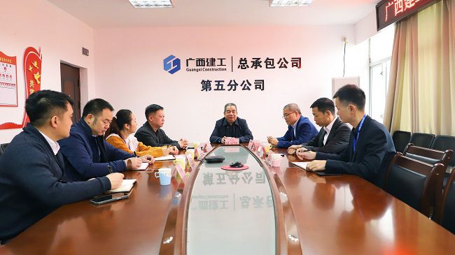 座谈现。ńㄍ迹1.jpg